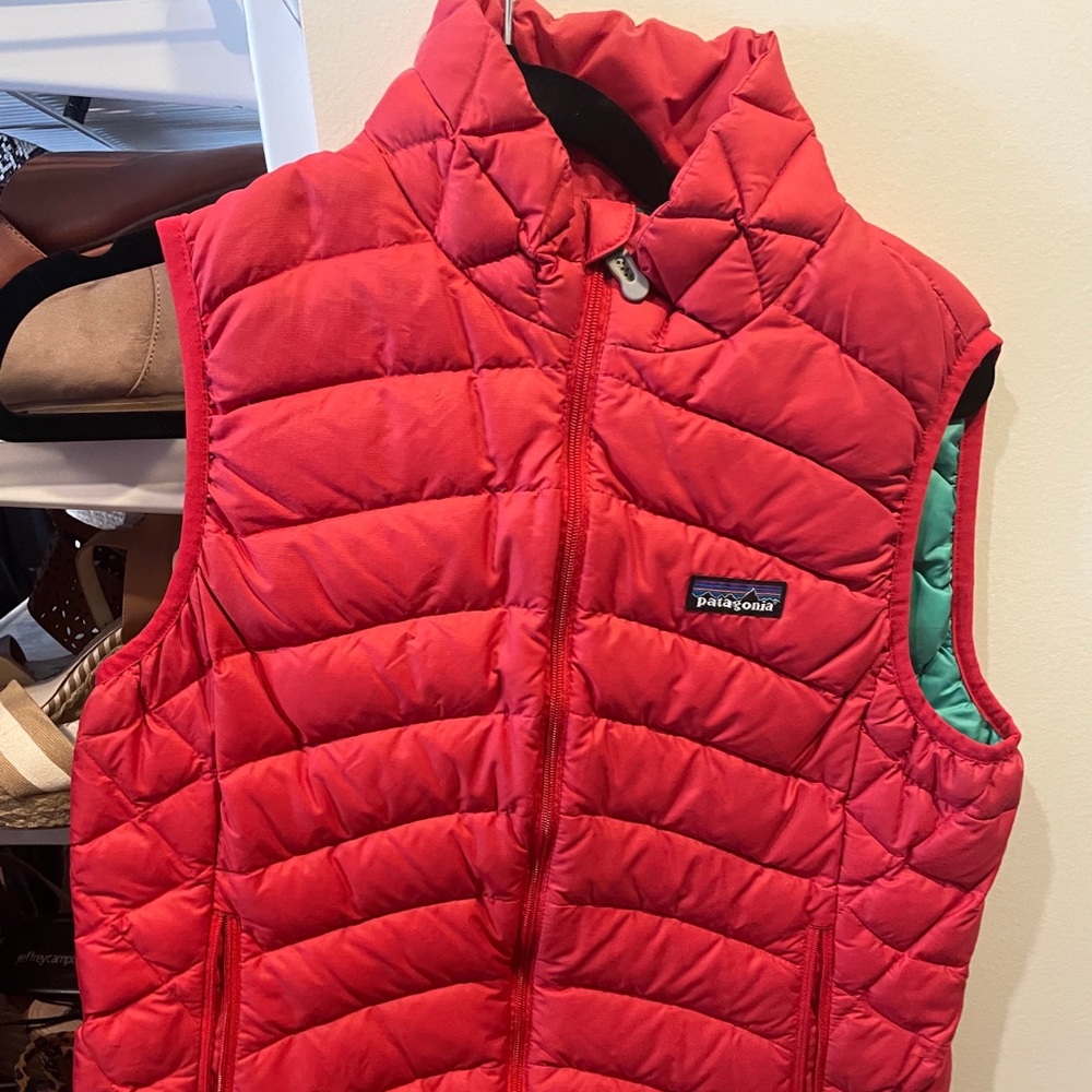 Patagonia Womens Puff Vest - size M